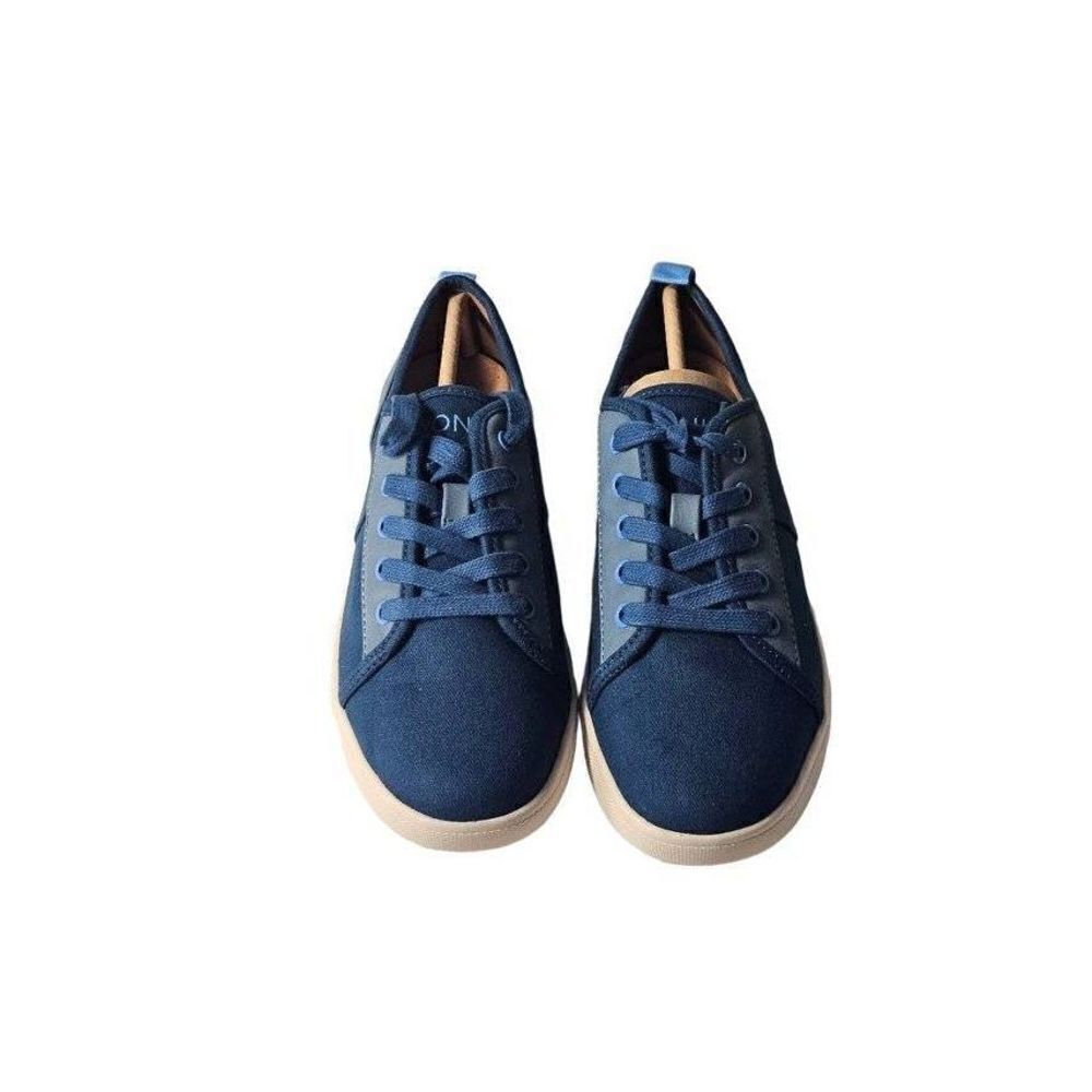 Vionic ladies Pisces sneaker. NWB